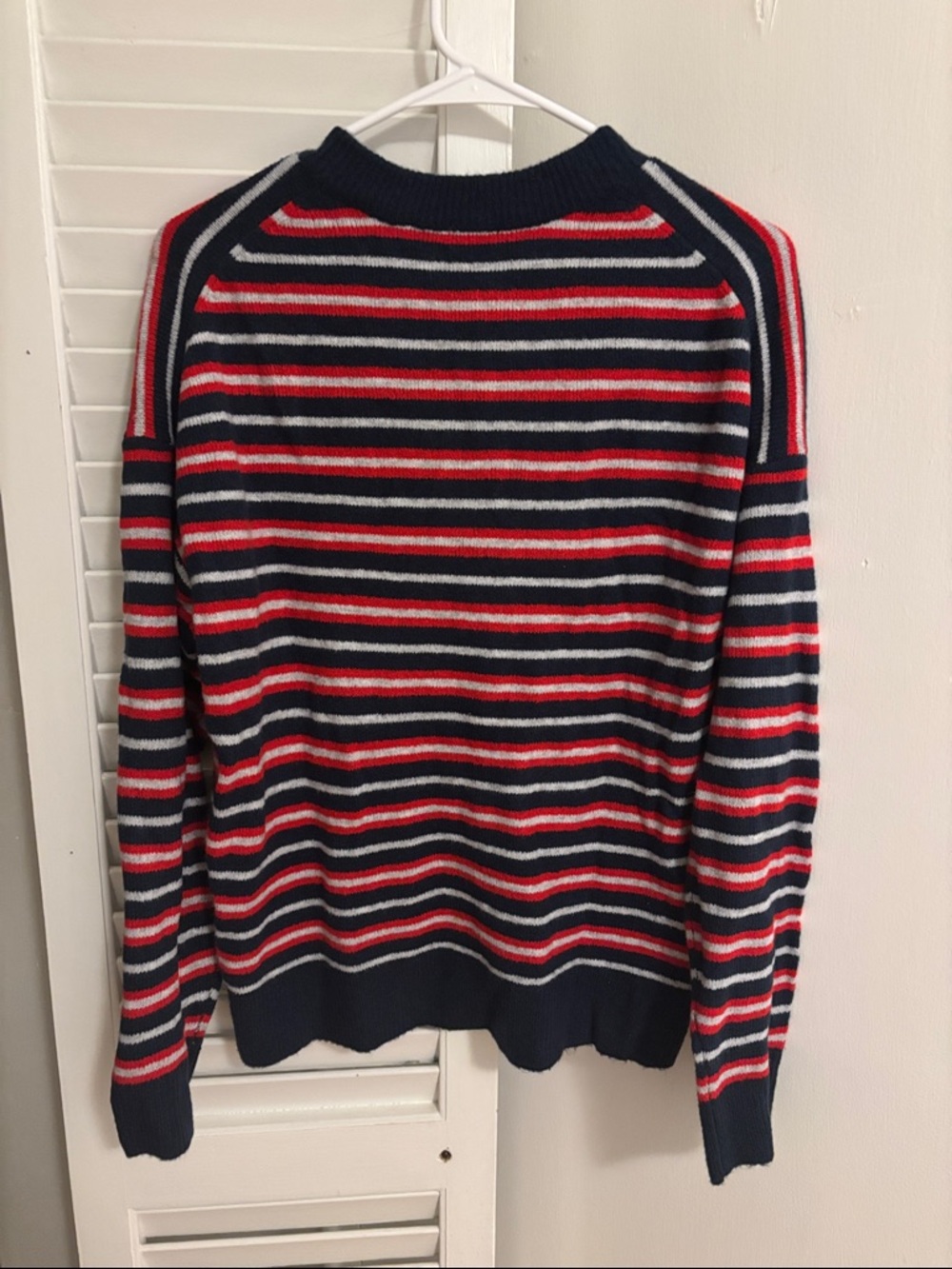 NWOT Abercrombie Henley Sweater - Picture 4 of 4